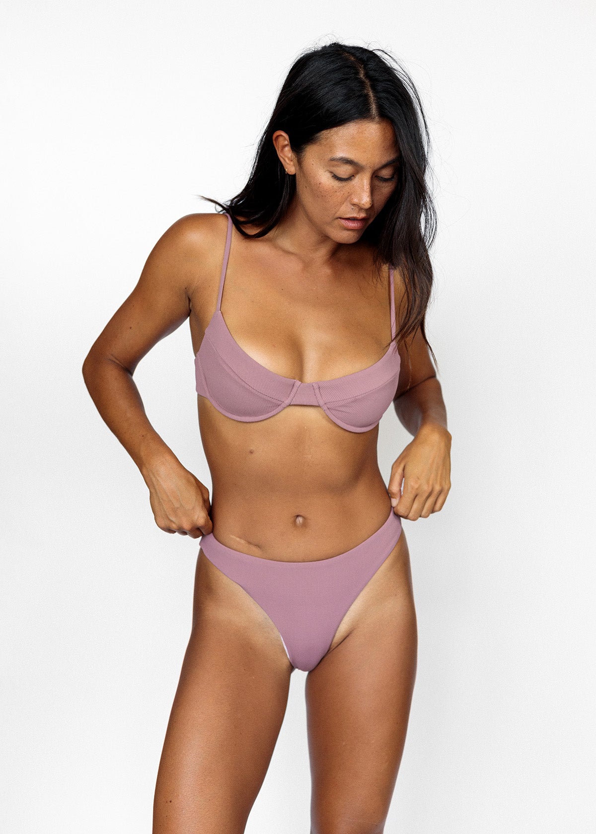 HIGH HIP BOTTOM - OUTLET